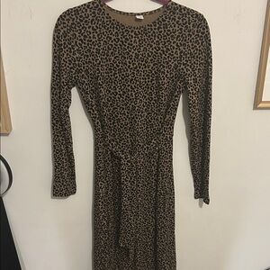 Old Navy Elegant Leopard Print Long Sleeve Dress